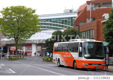 石神井公園駅北口駅前に停車中の東京空港交通リムジンバス 131119682