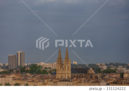 the garonne river and the city of Bordeaux 131124222