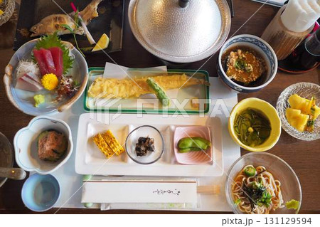 旅館の和食膳 旅館の和食膳 131129594