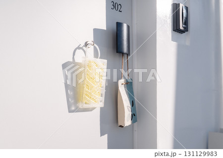 おしゃれなドア 131129983