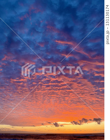 美しい朝焼け雲　　茨城県 131130174
