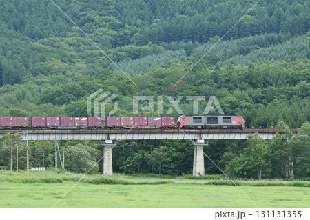 根室本線 狩勝峠に挑む貨物列車 JR貨物 DF200 電気式ディーゼル機関車 根室本線 狩勝峠に挑む貨物列車 JR貨物 DF200 電気式ディーゼル機関車 131131355