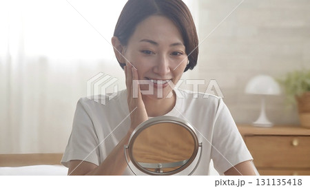 美容 肌年齢 健康イメージ  131135418