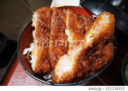 地元で会津若松で食べる美味しいソースかつ丼 地元で会津若松で食べる美味しいソースかつ丼 131136352