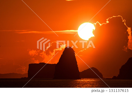 五島灘、角力灘、大角力の夕景 131137615