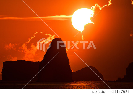 五島灘、角力灘、大角力の夕景 五島灘、角力灘、大角力の夕景 131137621
