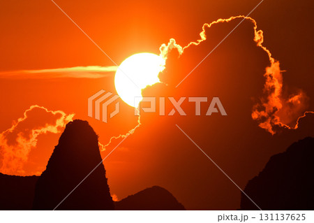 五島灘、角力灘、大角力の夕景 五島灘、角力灘、大角力の夕景 131137625