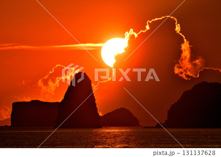 五島灘、角力灘、大角力の夕景 五島灘、角力灘、大角力の夕景 131137628