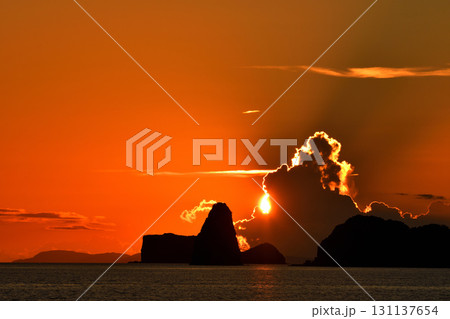五島灘、角力灘、大角力の夕景 131137654