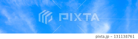 青空と雲とひこうき雲 131138761
