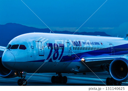 旅の途中の空港で見つけた光景 旅の途中の空港で見つけた光景 131140625