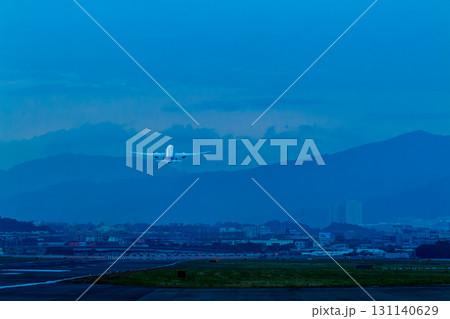 旅の途中の空港で見つけた光景 131140629