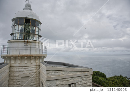 海の京都 曇天の空と経ヶ岬灯台と日本海2 海の京都 曇天の空と経ヶ岬灯台と日本海2 131140998