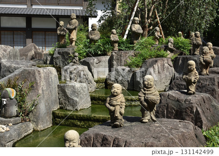 京都六角堂　十六羅漢と合掌地蔵(京都市中京区) 131142499