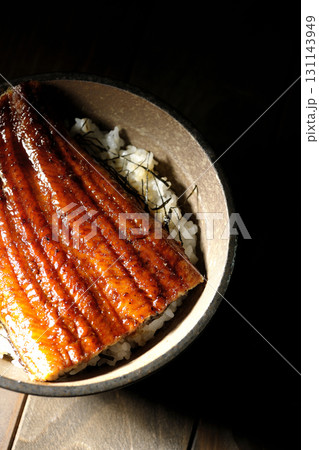 鰻丼の単品撮影 131143949