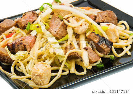 noodles and three kinds of meat 131147154