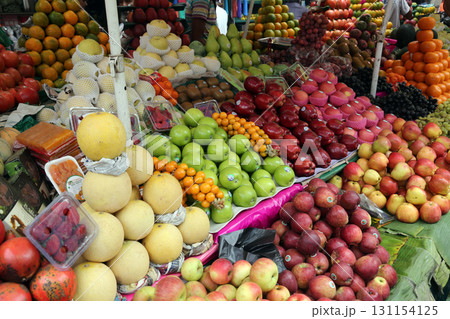 Kolkata fruit market, West Bengal, India 131154125