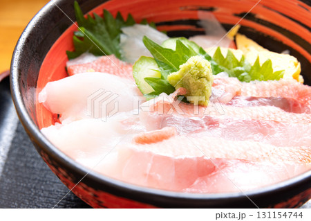 おいしい三色金目鯛丼 おいしい三色金目鯛丼 131154744