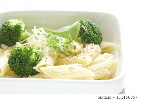 ぺンネとブロッコリーのパスタ料理 ぺンネとブロッコリーのパスタ料理 131156857