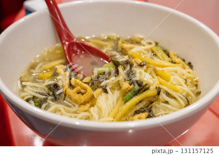 塩味の高菜そば 中華風麺料理 131157125