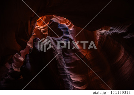 アンテロープキャニオン－大地が刻んだ芸術 131159312