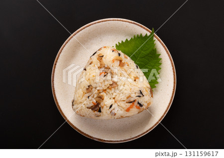 ノドグロ　まぜご飯　おにぎり 131159617