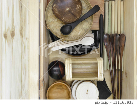 Set of wooden tableware in wooden box Set of wooden tableware in wooden box 131163933
