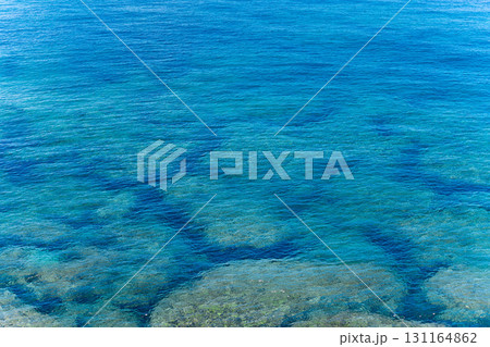 沖縄・宮古島・東平安名崎岬の透き通る青い海A 131164862