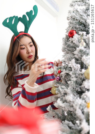 Christmas Tree Christmas Tree 131165617