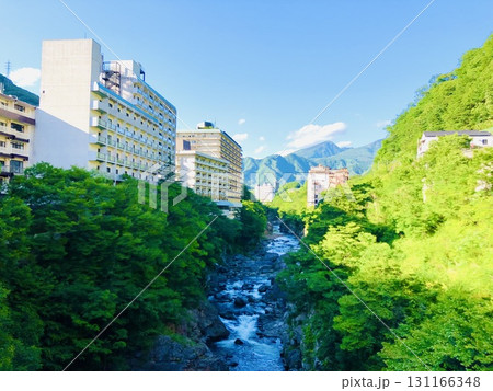 流れに抱かれた温泉郷 131166348