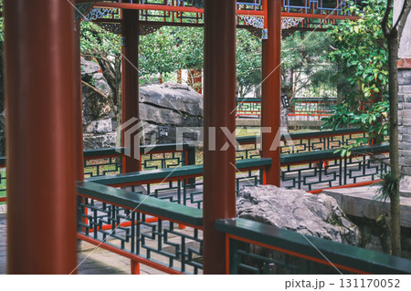 [中国庭園 燕趙園]中国の歴史的な建物の風景 131170052