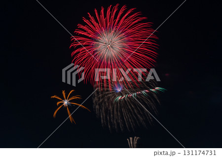 夏休み最後の花火大会 夏休み最後の花火大会 131174731