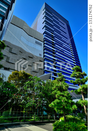 豊洲公園から観た晴海臨海公園 高層マンションの風景 豊洲公園から観た晴海臨海公園 高層マンションの風景 131174762