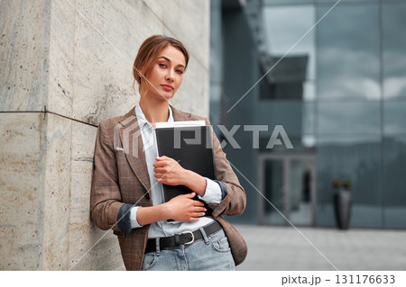 Businesswoman successful woman business person 131176633