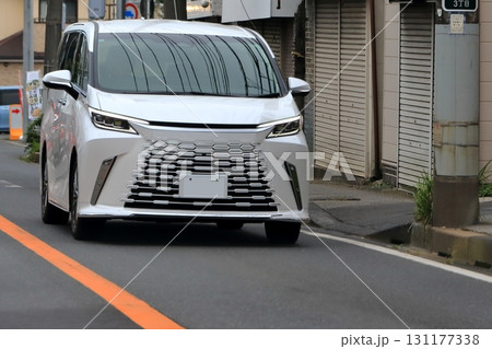 高級ミニバン 高級ミニバン 131177338