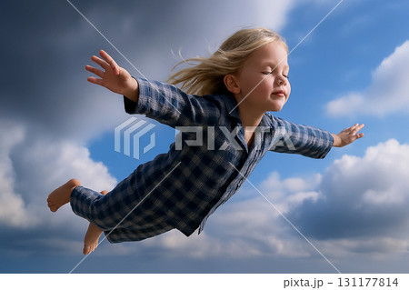 夢の中で空を飛んでいる少女 131177814