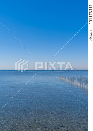 日本の千葉県から望む東京湾の風景 131178553