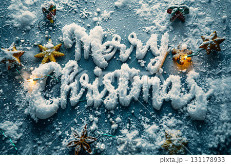雪で描かれたMerry Christmas文字デザイン背景 131178933