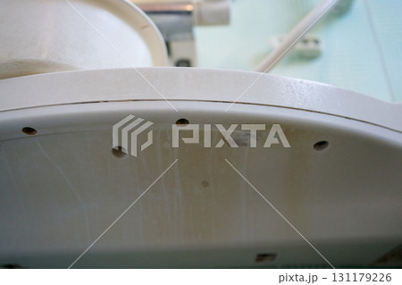 浴室カウンター裏の汚れ 浴室カウンター裏の汚れ 131179226