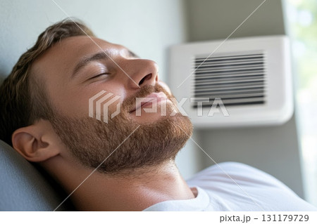 Summer heat: warm air, sunny day, stuffy atmosphere, high temperature, bright sun, hot season, sweltering afternoon, blazing rays, intense warmth, humid climate 131179729