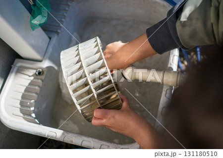 キッチンの換気扇掃除 キッチンの換気扇掃除 131180510