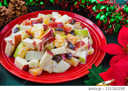 メキシコ　クリスマスのリンゴのサラダ　Ensalada de manzana navideña 131182298