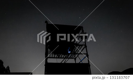 oil pump on the night sky oil pump on the night sky 131183707