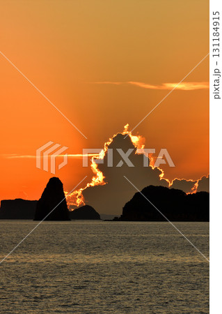 五島灘、角力灘、大角力の夕景 五島灘、角力灘、大角力の夕景 131184915