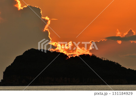 五島灘、角力灘、大角力の夕景 五島灘、角力灘、大角力の夕景 131184929
