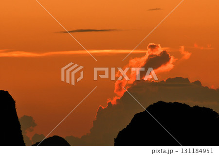五島灘、角力灘、大角力の夕景 五島灘、角力灘、大角力の夕景 131184951