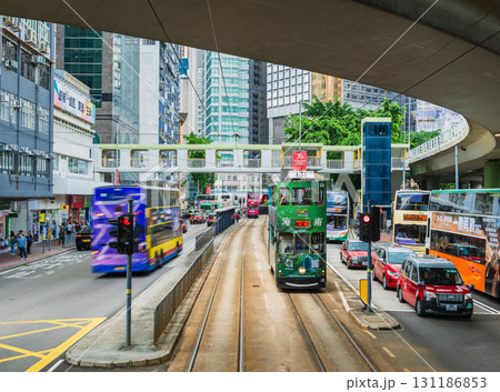 香港　路面電車から見る車窓景　※一部ソフトフォーカス 131186853