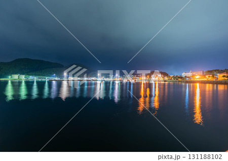 夜の油津港 131188102