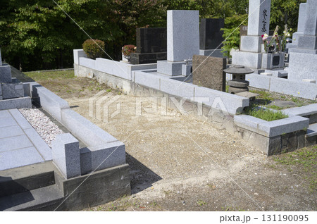墓じまいのイメージ 131190095