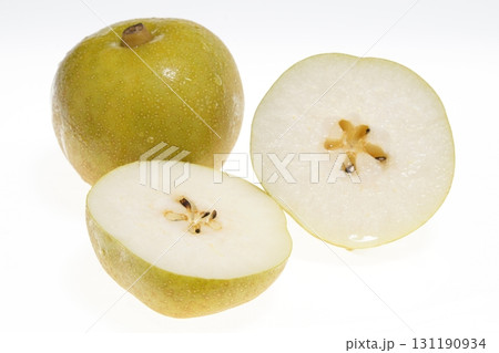 美味しそうな梨 新美月 新潟県産 美味しそうな梨 新美月 新潟県産 131190934